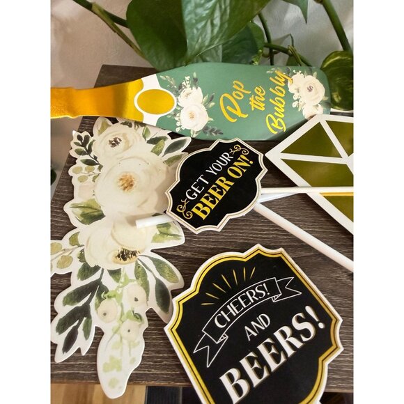 Group of Party photo props - Picture 4 of 9